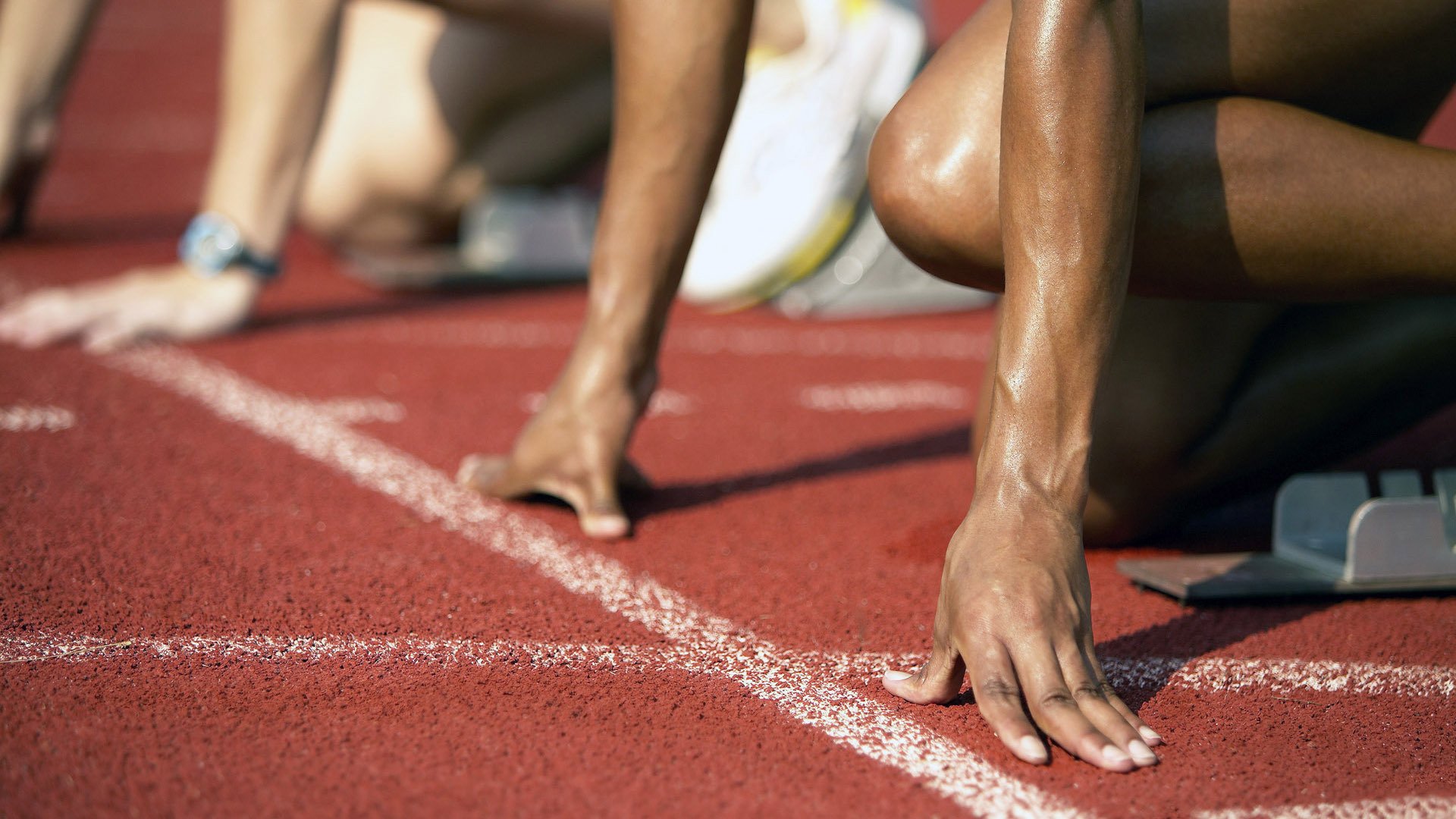 内容创新带动行业繁荣:从传统转播到短视频、多平台多形态,内容创作行业